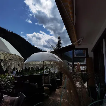 Alpenhof 장크트안톤암아를베르크