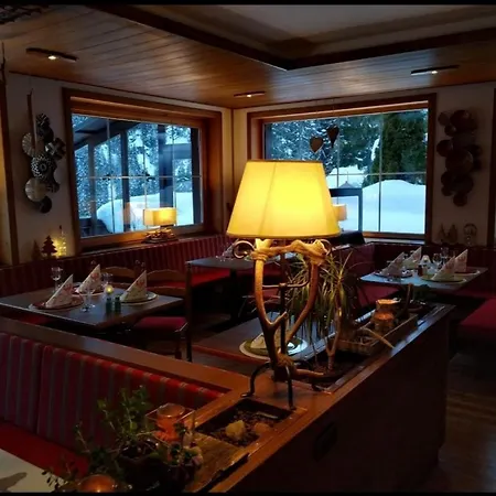 Hotell Alpenhof 3*